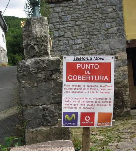 La vuelta de un clásico! Carteles brutalmente honestos III