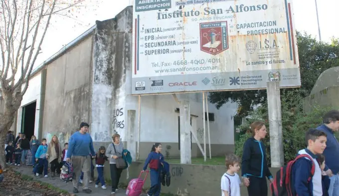 Crece el escándalo por video hot en el colegio