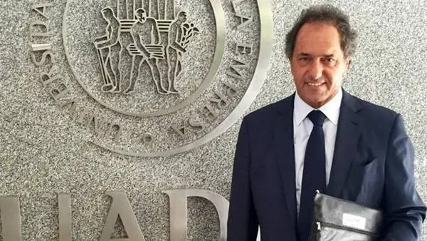 Scioli aun no se recibió de nada y te lo muestro