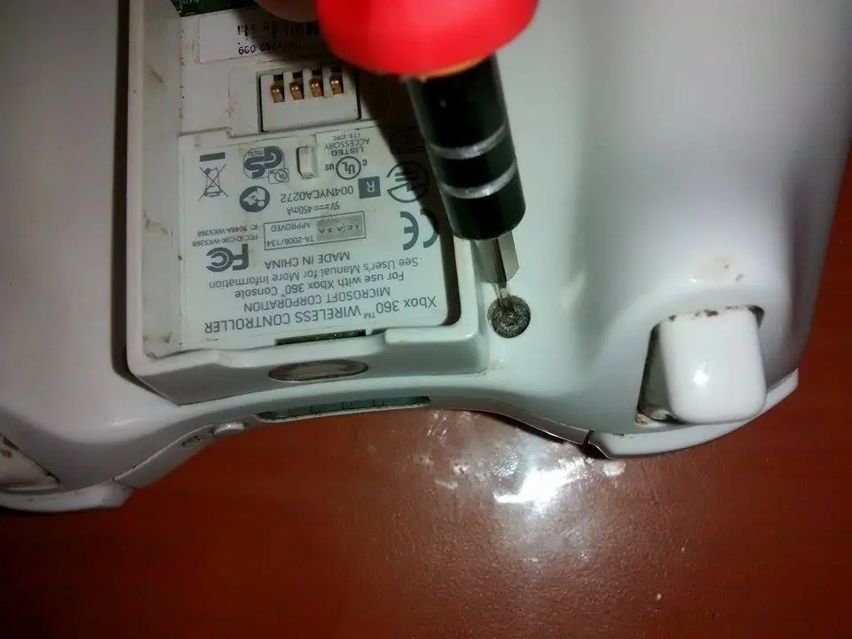 Te enseño a darle mantenimiento a tus mandos xbox 360 ENTRA!