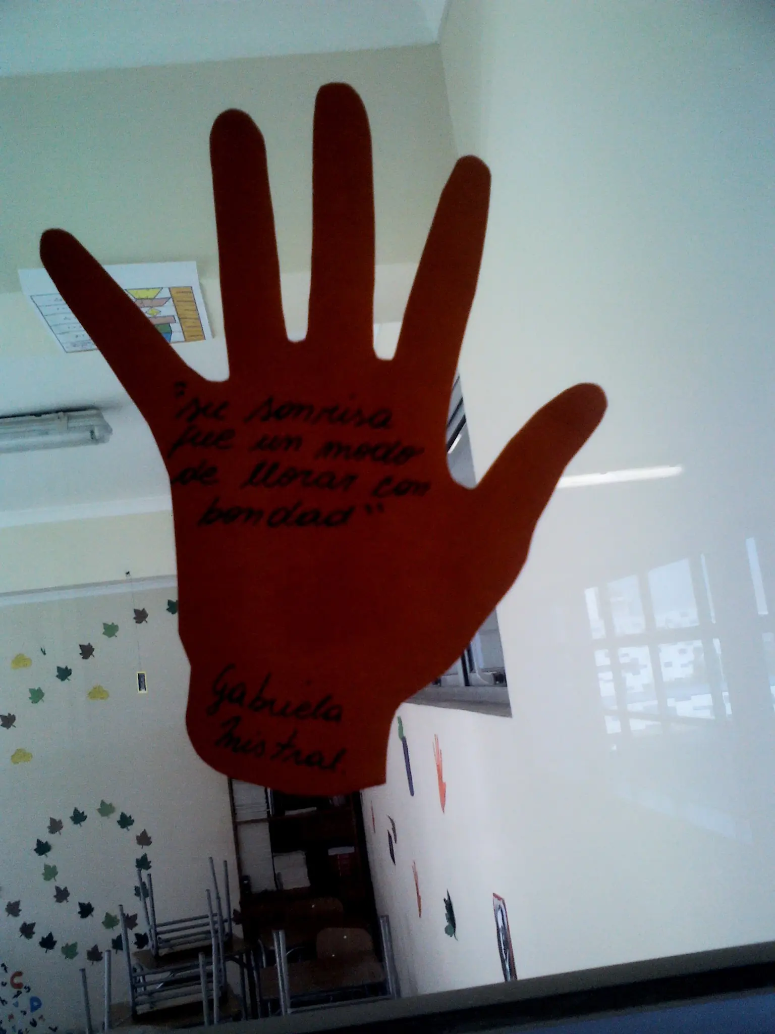 Decoraciones del 3ºB - 4ºE por el dia del libro 2015 parte 3