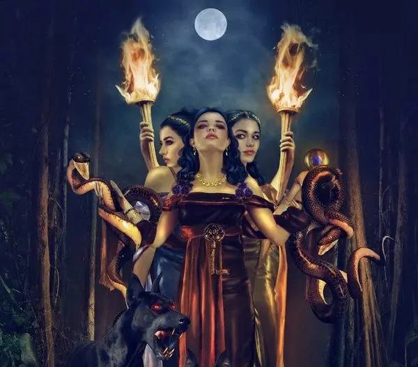 Hécate, la diosa de la oscuridad