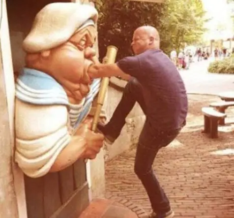 Las imagenes mas sarpadas y divertidas con estatuas