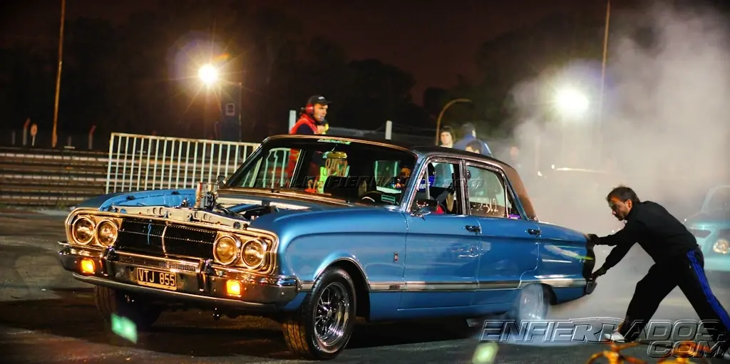 Ford falcon