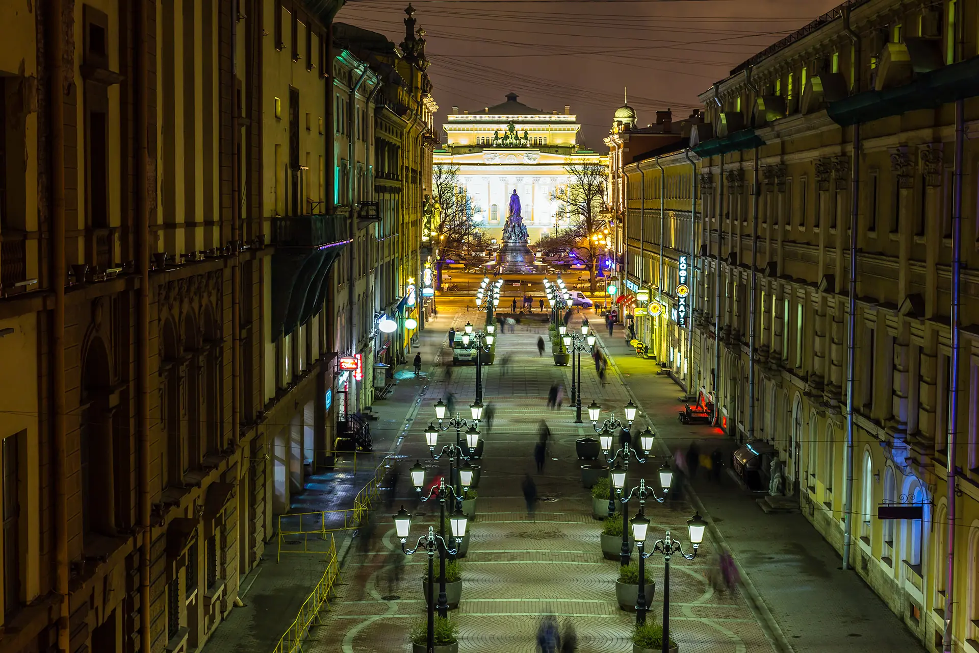 Las estatuas más impactantes de San Petersburgo