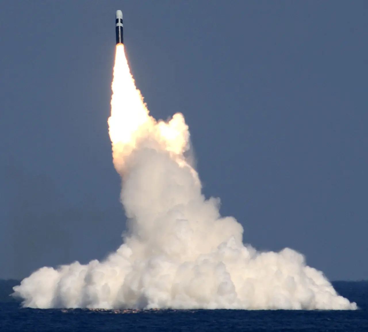 Las 7 armas mas mortiferas de los buques de la Marina EEUU