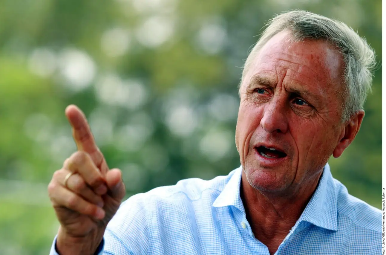 La leyenda johan cruyff sufre cáncer de pulmon