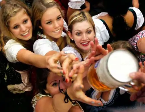 La Cerveza reduce el riezgo de ataques al corazón en Mujeres