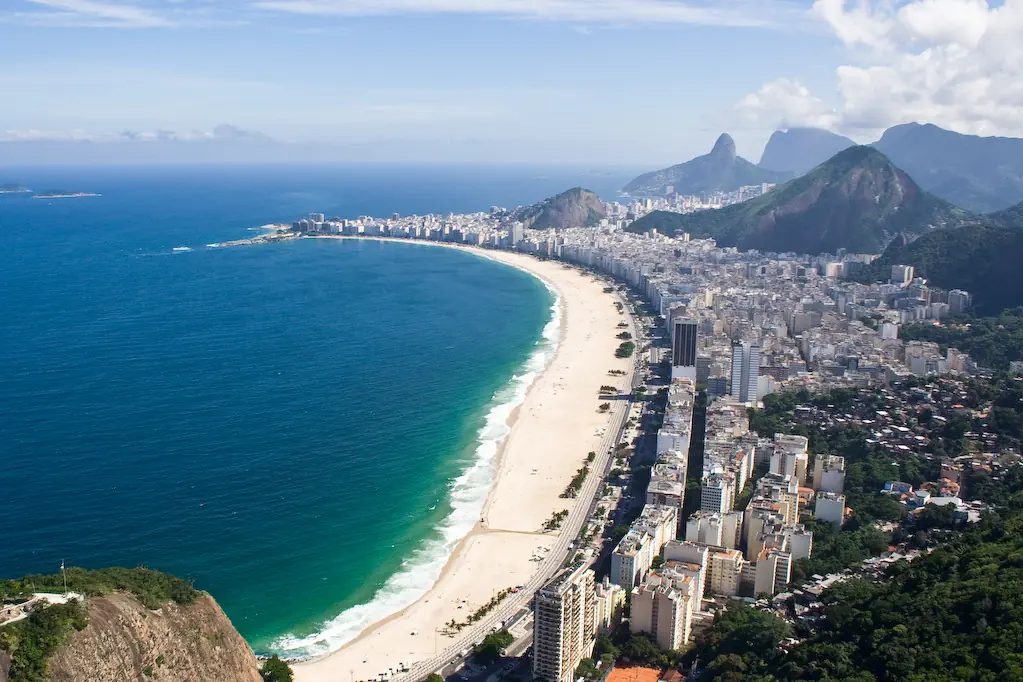 Te enseño cómo ir a brasil muy barato