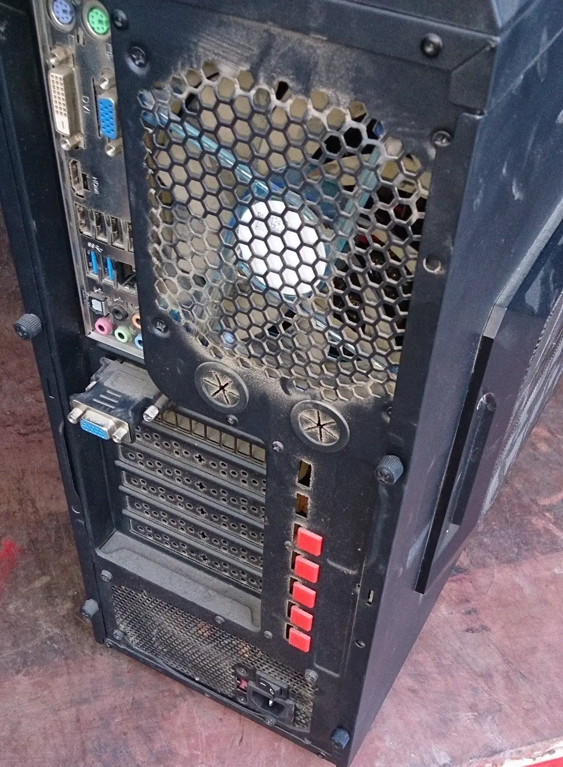 gabinete sentey halcon