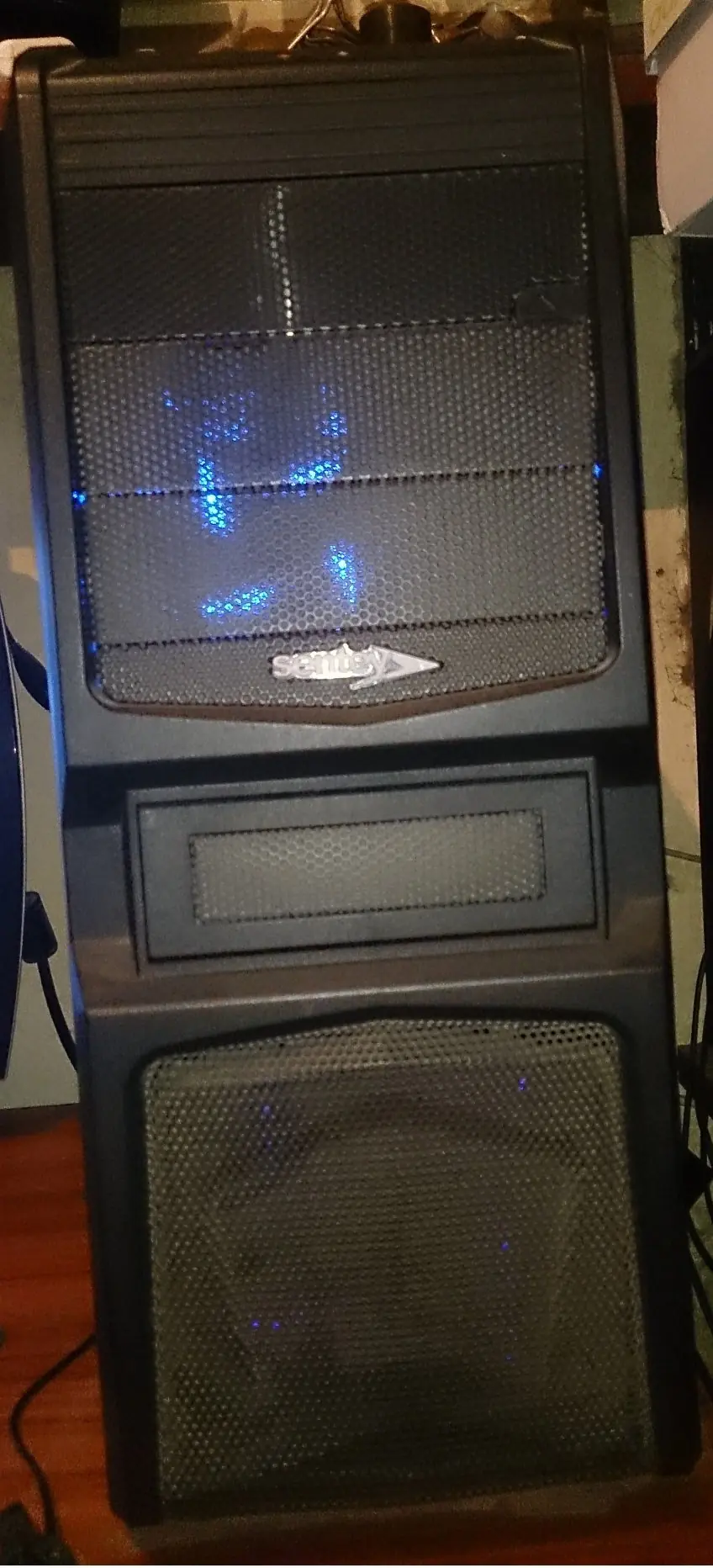 gabinete sentey halcon