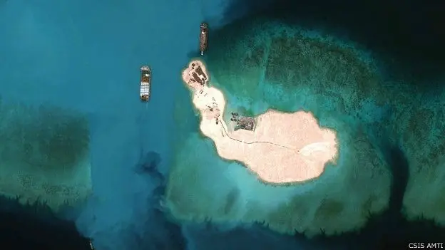 ¿Como se ven las Islas Artificiales de China dsd el Espacio?