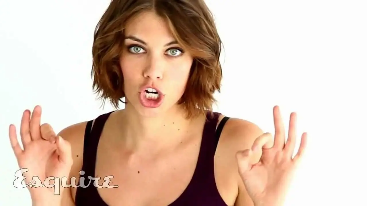Ahora que Maggie se quedo sola (Hay Topless)