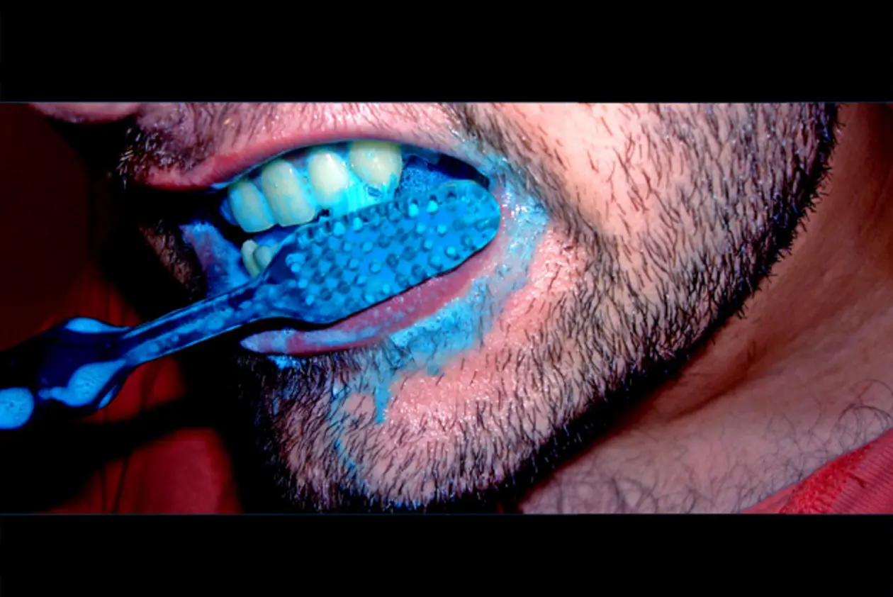 cepillarse los dientes