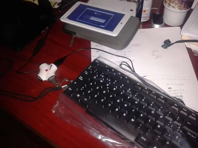 reparar tactil momo7w windows 10