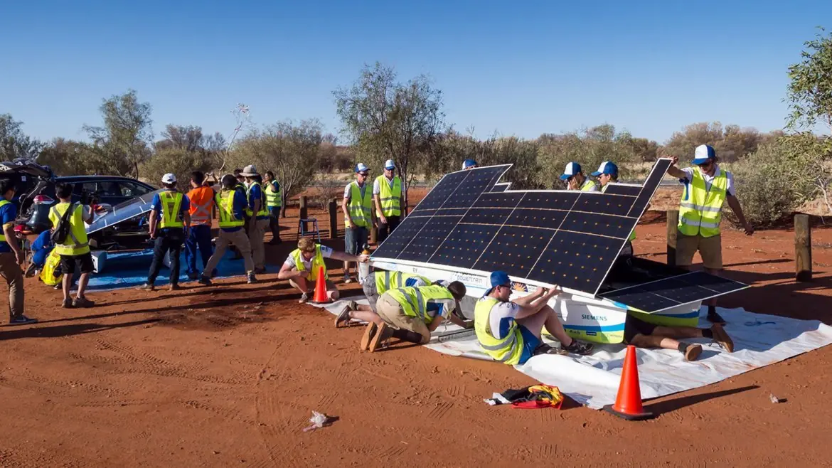 Torneo mundial de autos solares