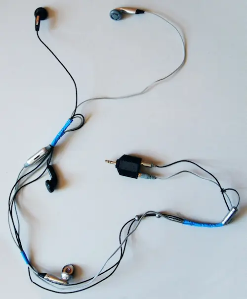 Te enseño a reparar auriculares, entra lince ratonero