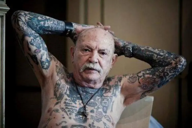 Como se veran tus tatuajes cuando seas un Anciano