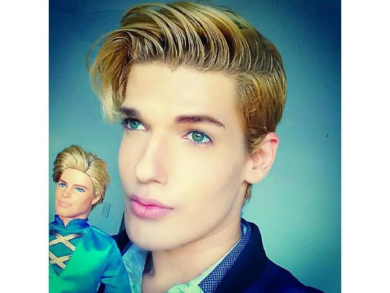 Barbie llora, muere Ken humano