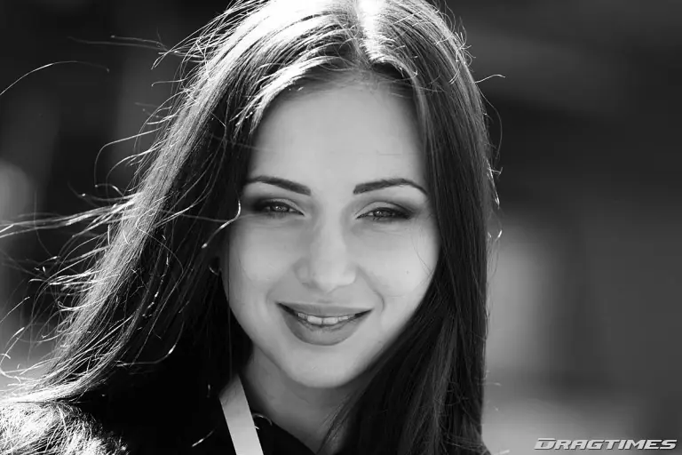 Estas Rusas no necesitan mostrar el cuerpo.