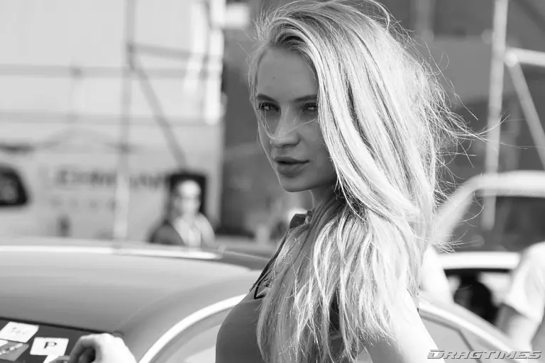 Estas Rusas no necesitan mostrar el cuerpo.