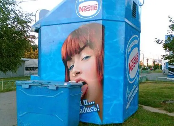 Publicidades que fueron colocadas en los peores lugares