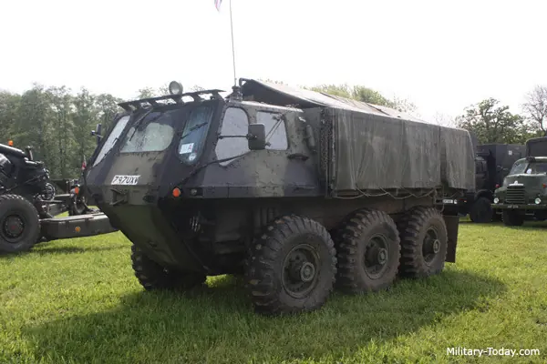 Camión militar anfibio : Alvis Stalwart