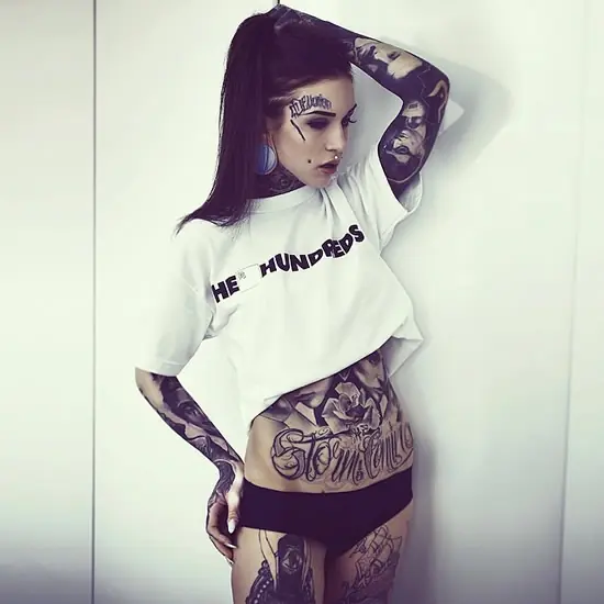 Monami Frost, Hermosa mujer que te dejara amando sus tattoo Monami Frost, Hermosa mujer que te dejara amando sus tattoo