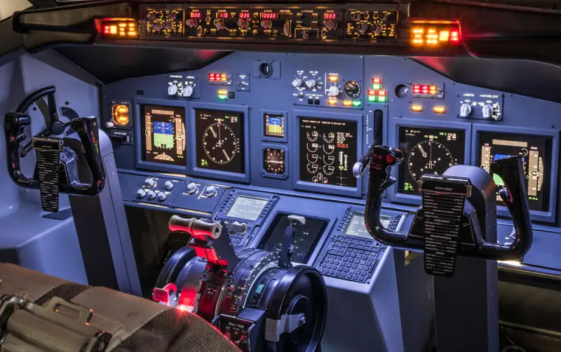 • Así funciona un simulador de vuelo profesional