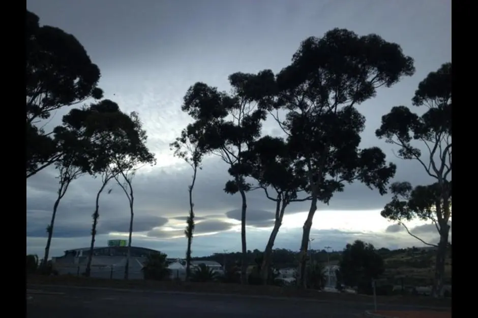 nubes ovni