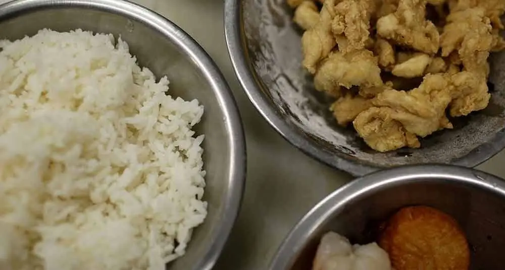 ¿Comerías con los dedos sucios?