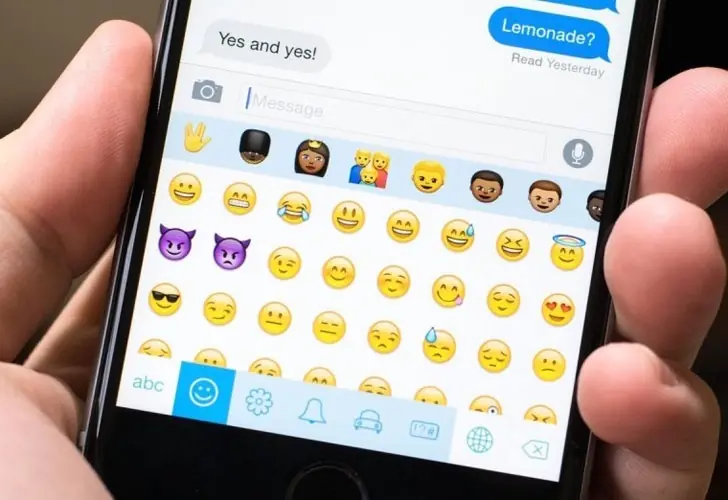 Todo emoji es político