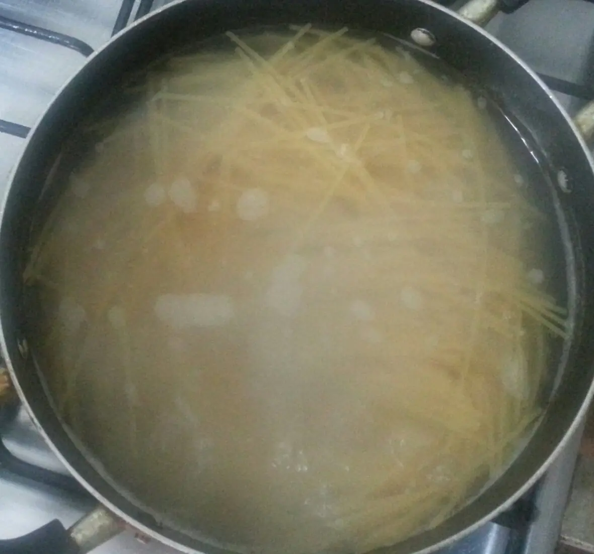 Como preparar tallarines verdes!
