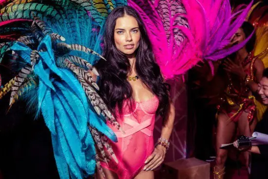 La hermosa Adriana Lima enamorate curiosidades fotos