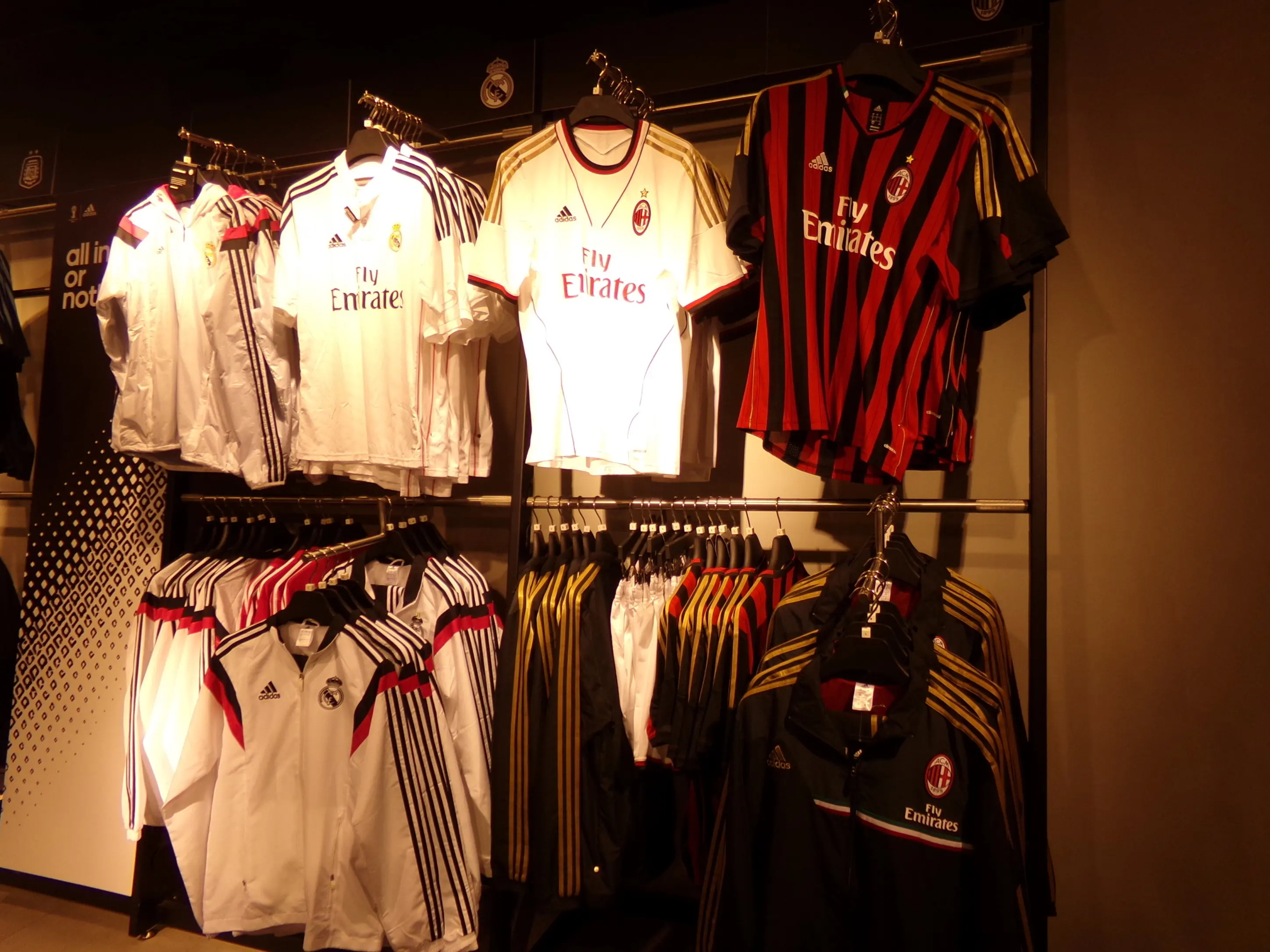 el pais menos algunos