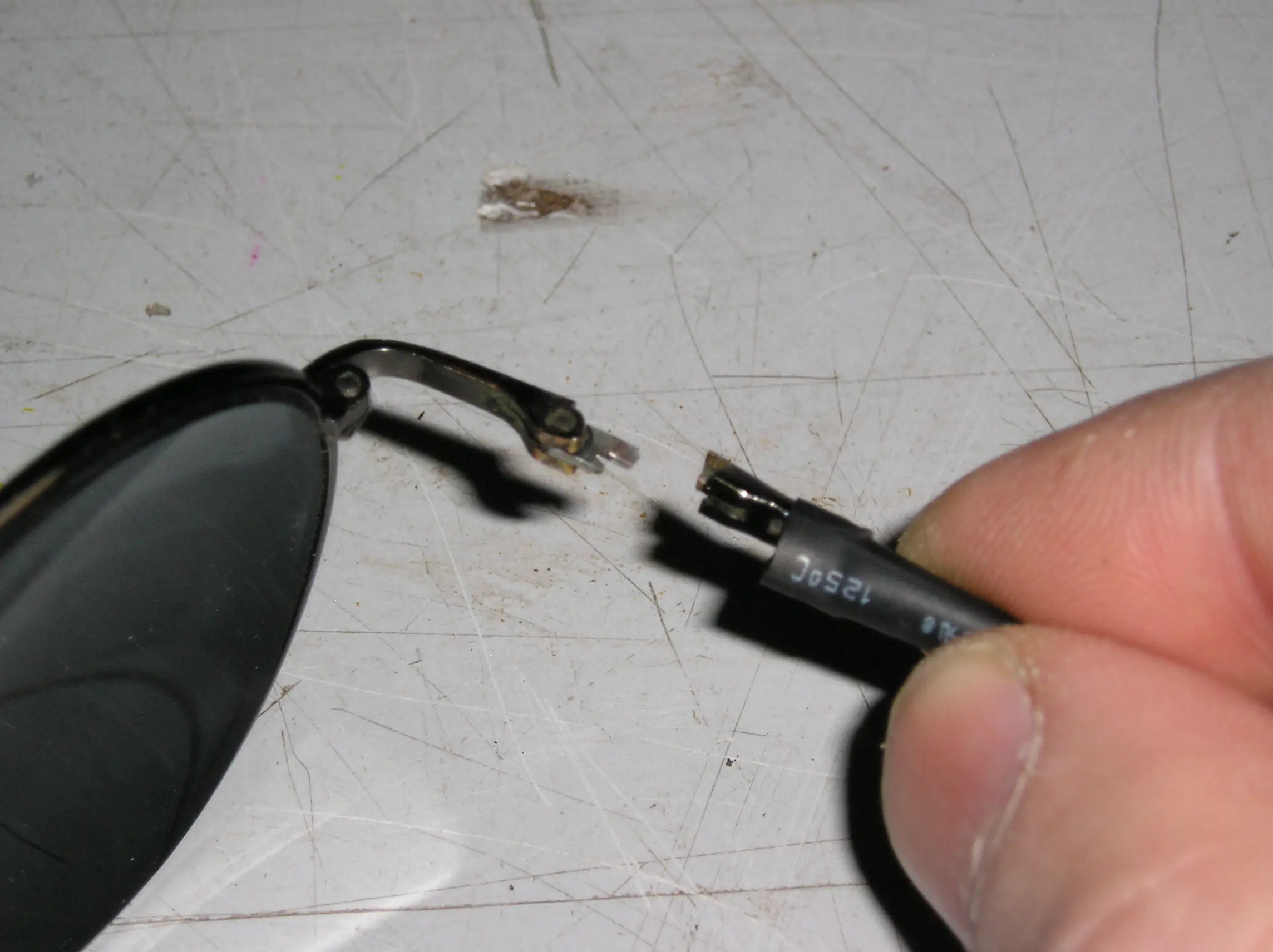 ¡Truco Para Reparar Anteojos! Entra amigazo