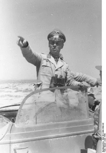 El liderazgo del general Erwin Rommel.