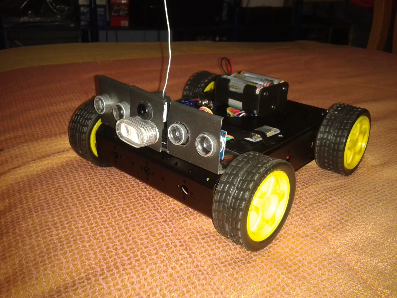 robot espia