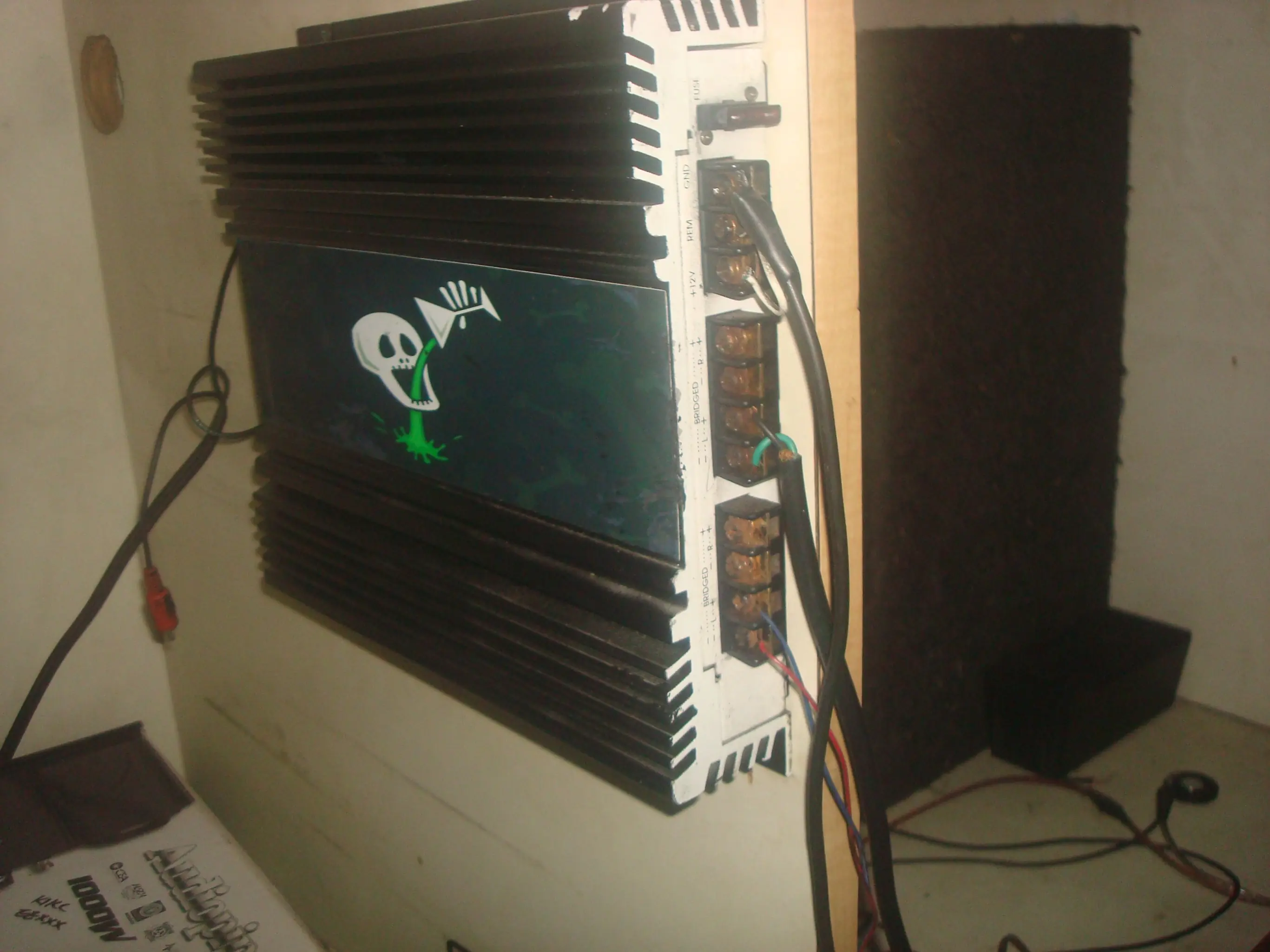 MONITOR