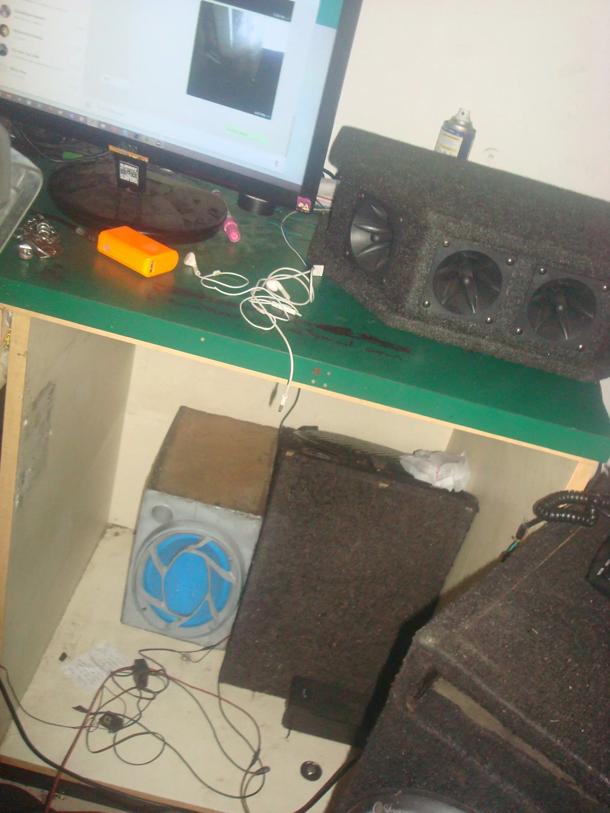 MONITOR