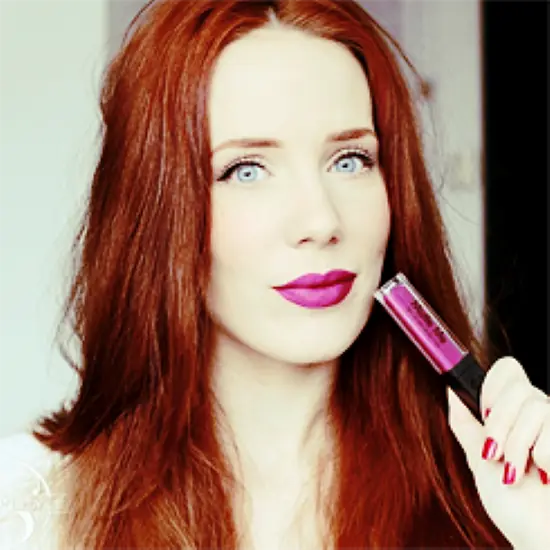simone simons