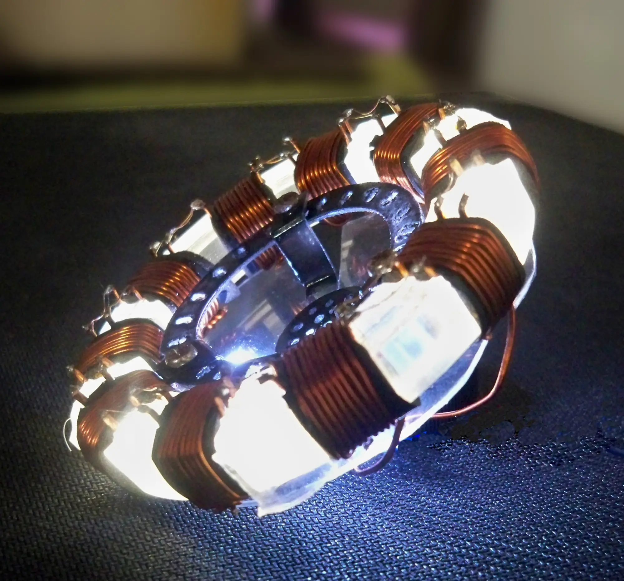 Ark Reactor (replica tamaño real propia)