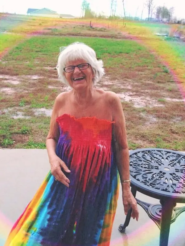Mi abuelita se la fuma.