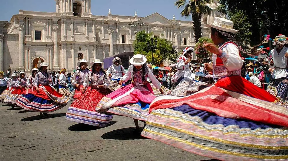 Arequipa: fotos del pasacalle "wititazo"