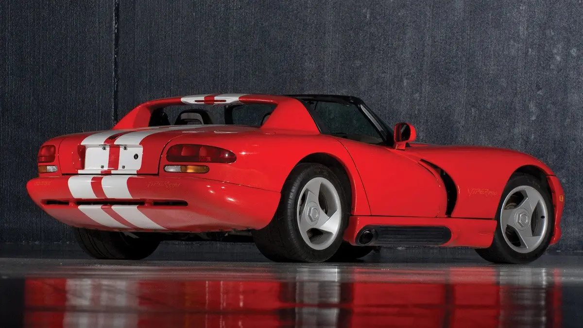 5 coches con los que te daría miedo conducir rápido