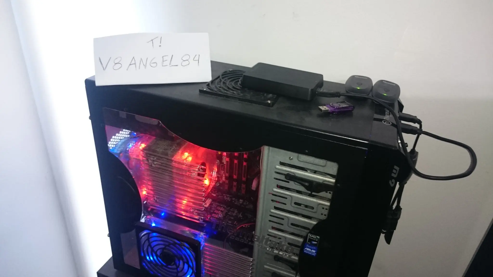 Mi virgo living, mi pc master race y mis jueguitos