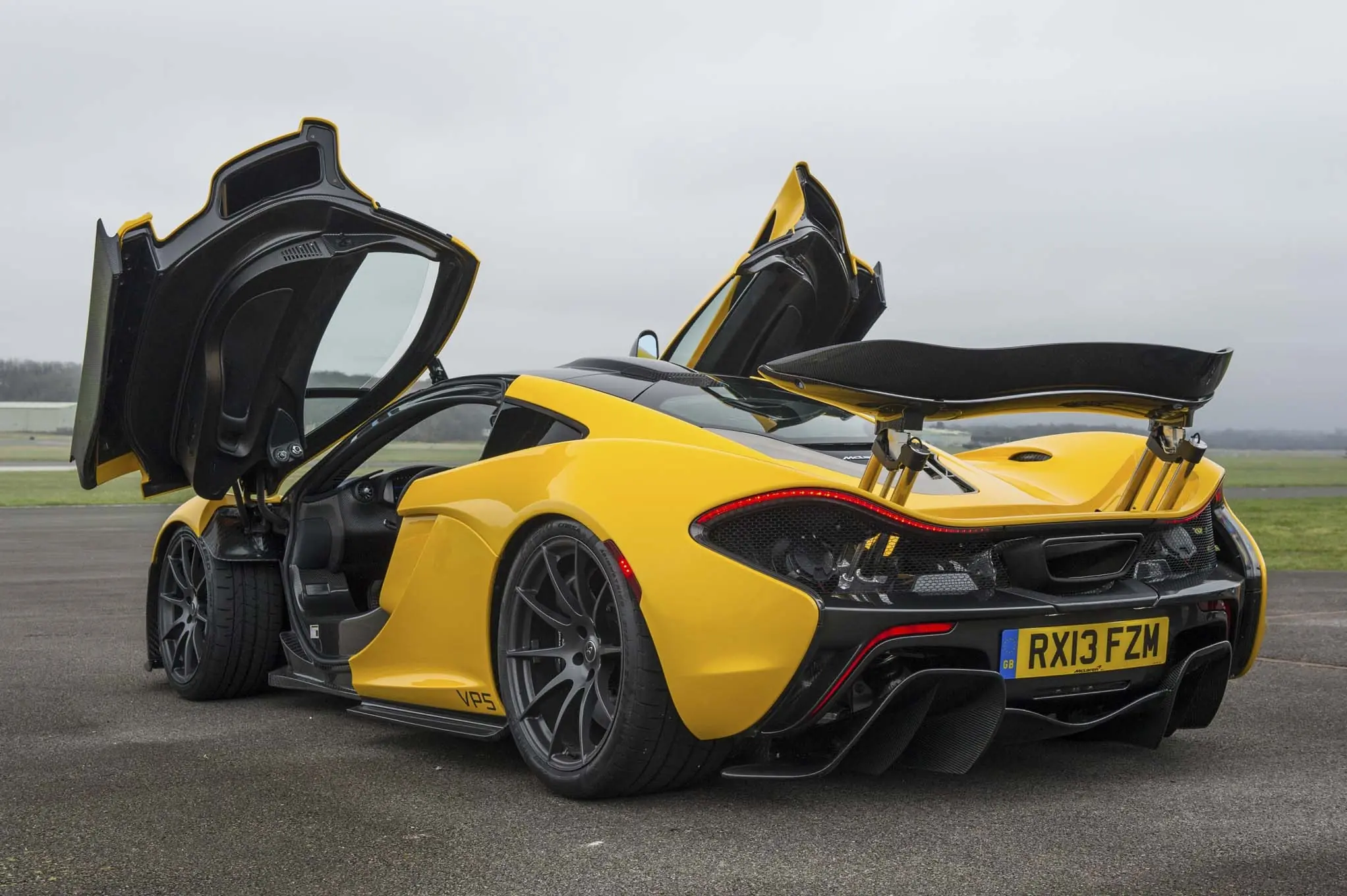 McLaren fabrica el último P1