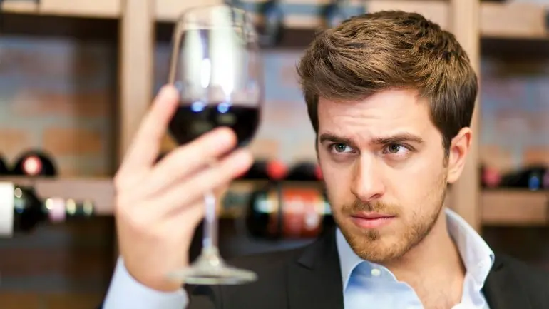 vino en copa