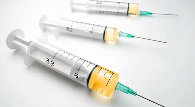 Corte Británica Declara Vacunas Inservibles Para La Salud