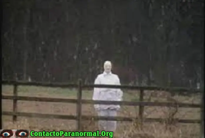 El Hombre de Blanco, Leyenda Urbana